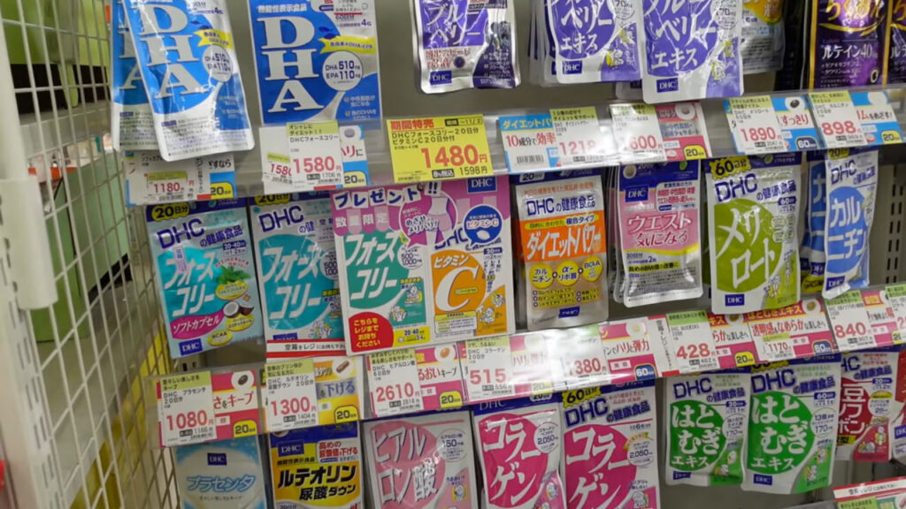 my-pham-mat-hang-gui-tu-nhat-ve-viet-nam-pho-bien