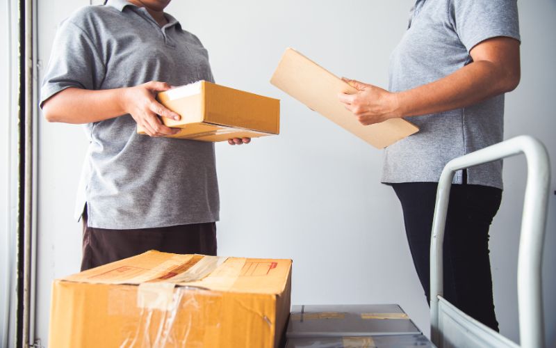 gui-hang-di-nhat-cung-tiximax